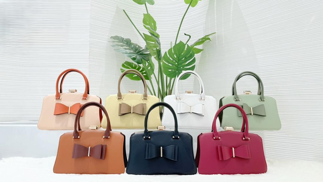 Smart Look Handbag — স্মার্ট লুক হ্যান্ডব্যাগ (Code-26002) - Image 2